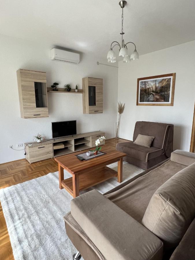 Green Apartment Plitvice ラコヴィツァ エクステリア 写真
