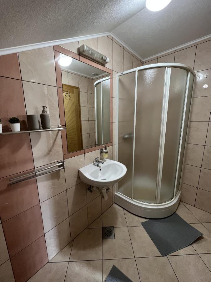 Green Apartment Plitvice ラコヴィツァ エクステリア 写真